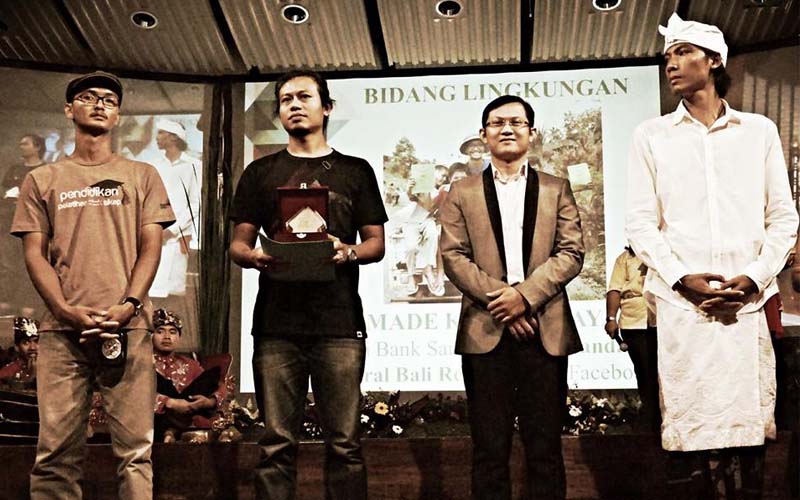 30 tahun Peradah; Bekerja dalam Kebenaran