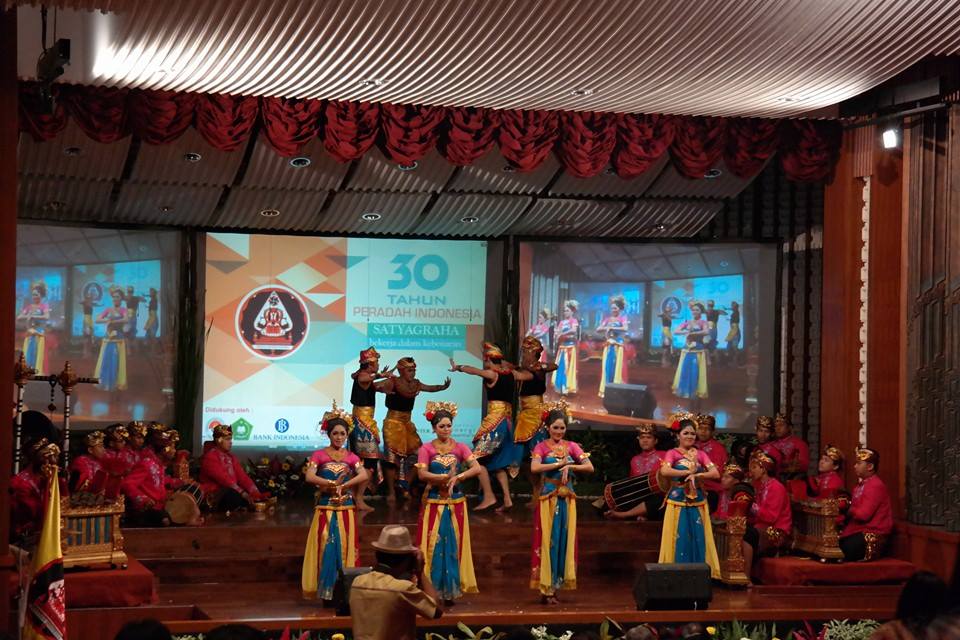 Empat Penghargaan Peradah